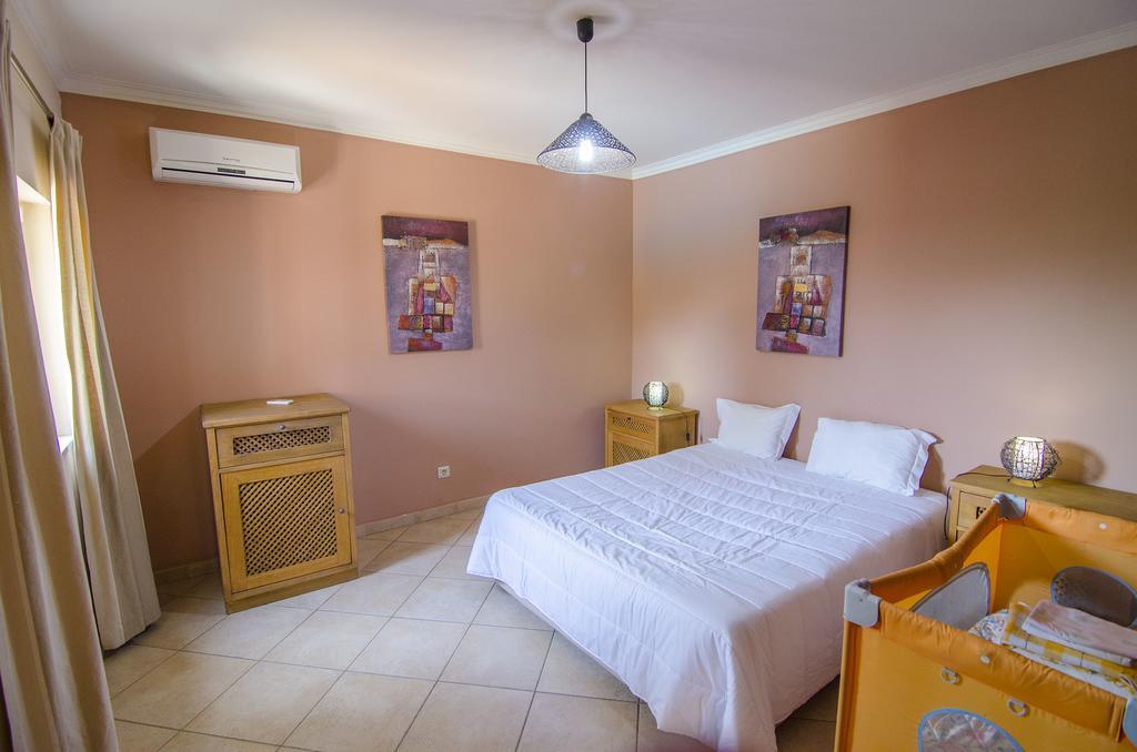 Villa Anita Quarteira Exteriér fotografie