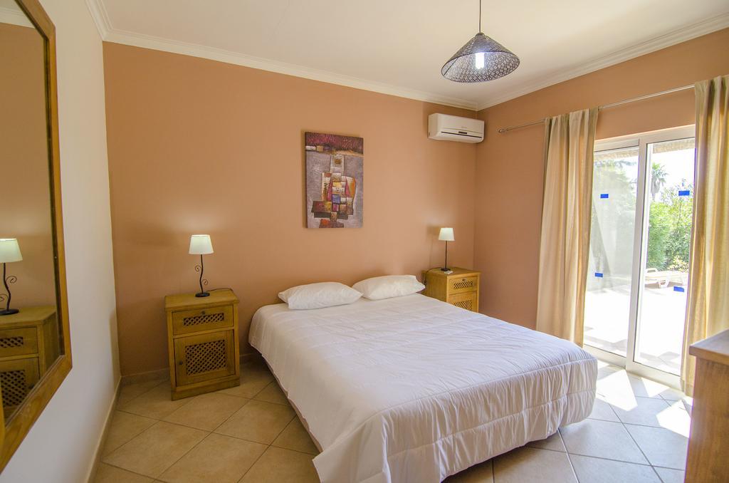 Villa Anita Quarteira Exteriér fotografie